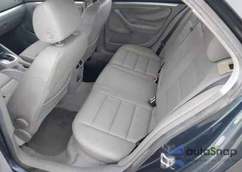 2006 Volkswagen Jetta 2.5 из США, поврежденный, VIN 3VWSF71K16M749456